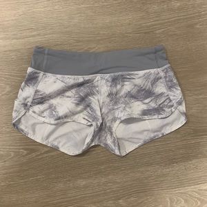 Lululemon run times short